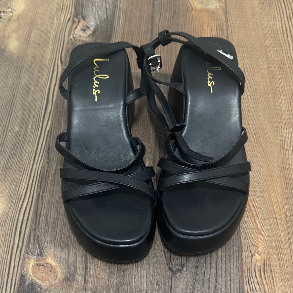 Lulu's Elegant Black Platform Sandals never worn